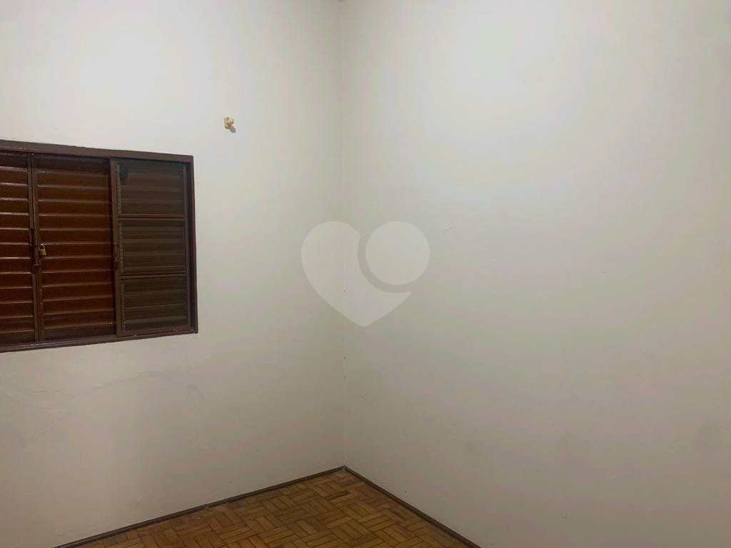 Casa à venda com 3 quartos, 244m² - Foto 8