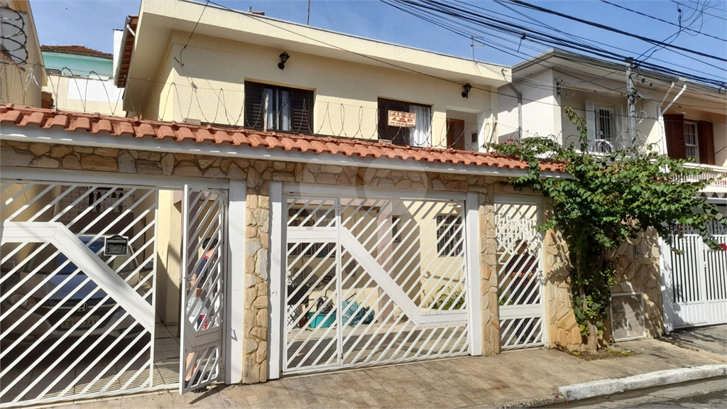 Sobrado à venda com 5 quartos, 254m² - Foto 2