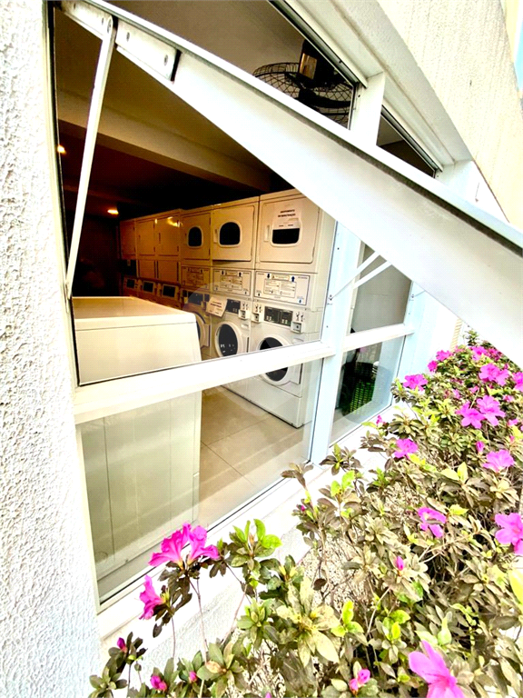 APARTAMENTO em CONSOLAÇÃO