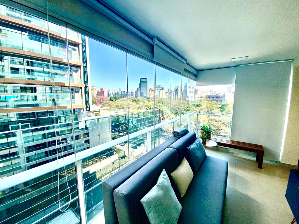 APARTAMENTO em CONSOLAÇÃO
