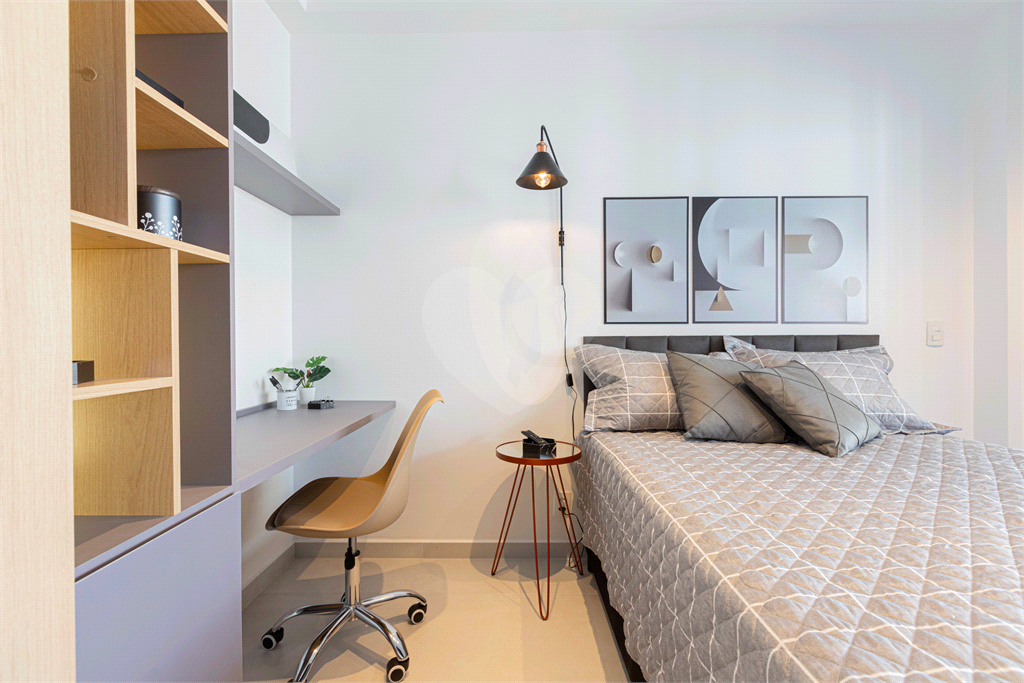 APARTAMENTO em PERDIZES