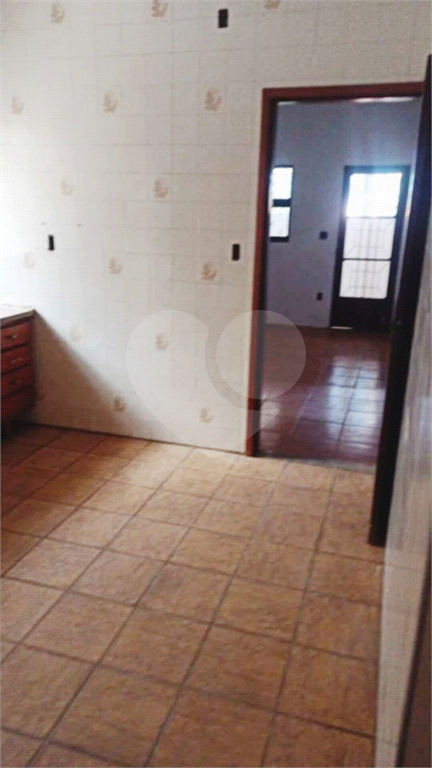 Casa à venda com 2 quartos, 104m² - Foto 2