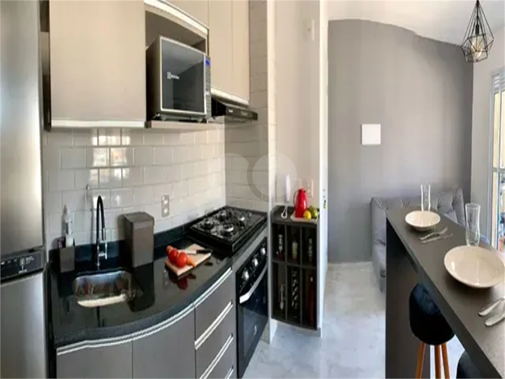 Apartamento mobiliado - 300 metros da estação Liberdade