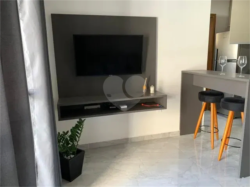 Apartamento mobiliado - 300 metros da estação Liberdade