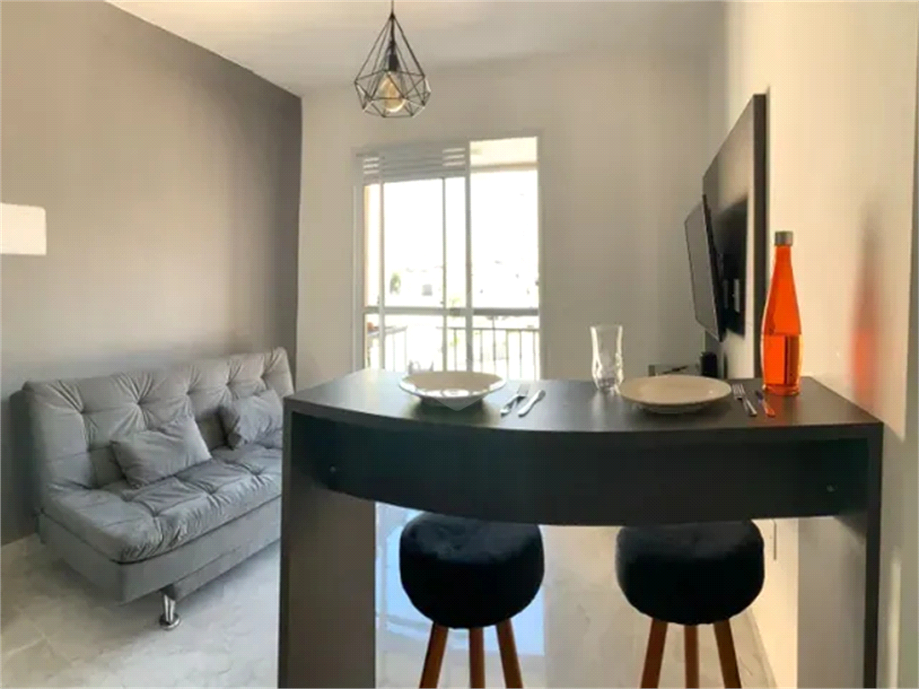 Apartamento mobiliado - 300 metros da estação Liberdade