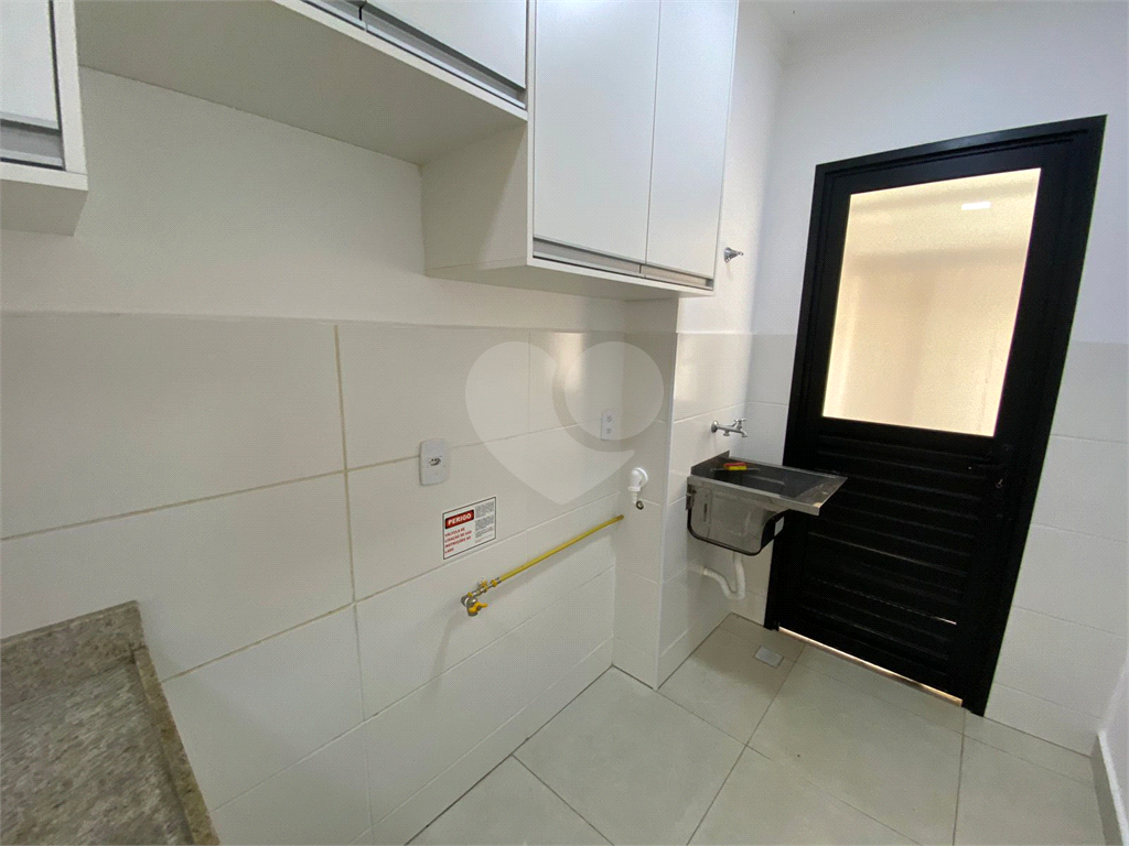 Apartamento à venda com 2 quartos, 83m² - Foto 18