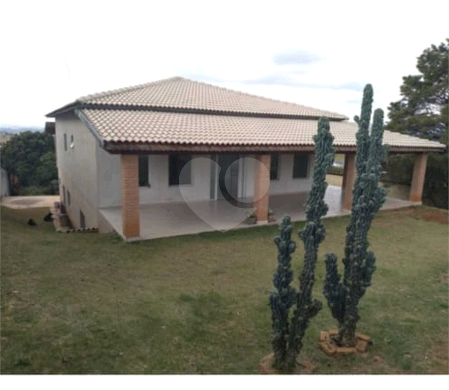 Chácara à venda com 4 quartos, 426m² - Foto 11