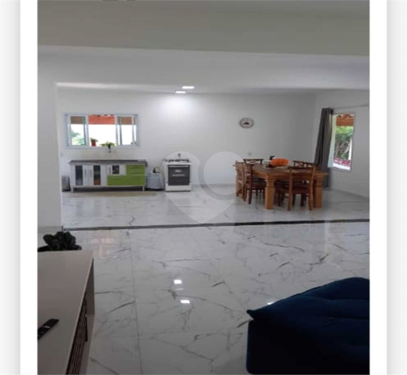 Chácara à venda com 4 quartos, 426m² - Foto 2