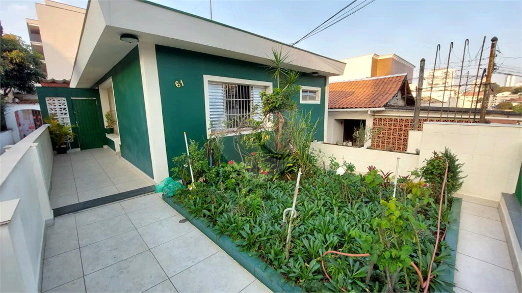 Térrea com 03 dormitórios, 01 suíte, 06 vagas - Tucuruvi/SP