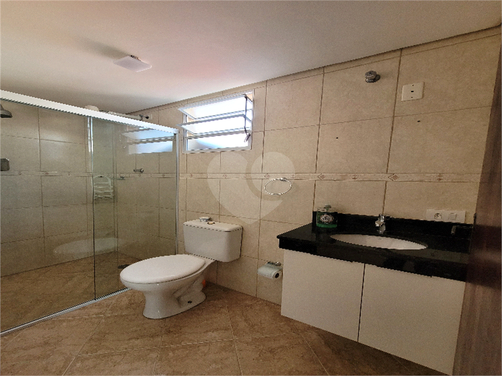 Sobrado  em Santo André, 3 Dorms, 1 suíte e 2 Vagas Paralelas
