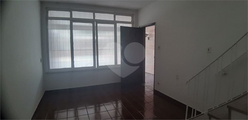 Sobrado à venda com 2 quartos, 120m² - Foto 4