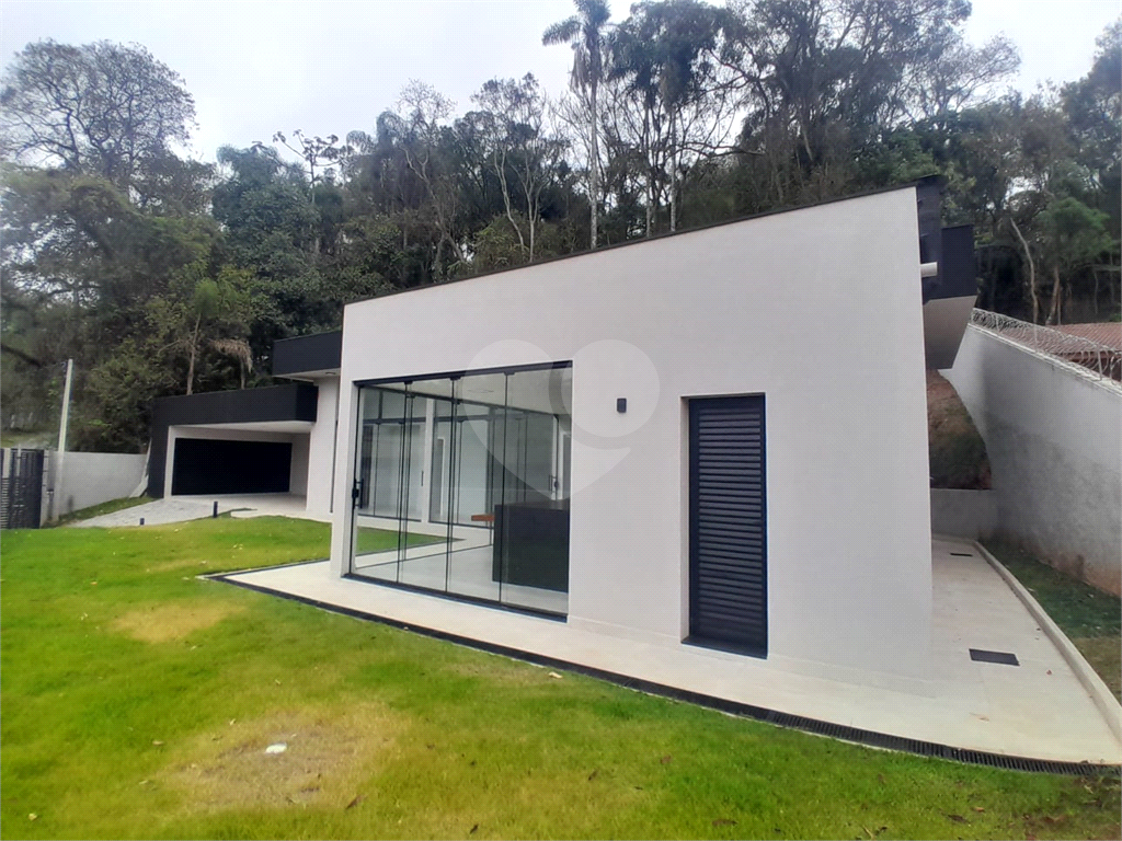 Casa de Condomínio à venda com 3 quartos, 180m² - Foto 2