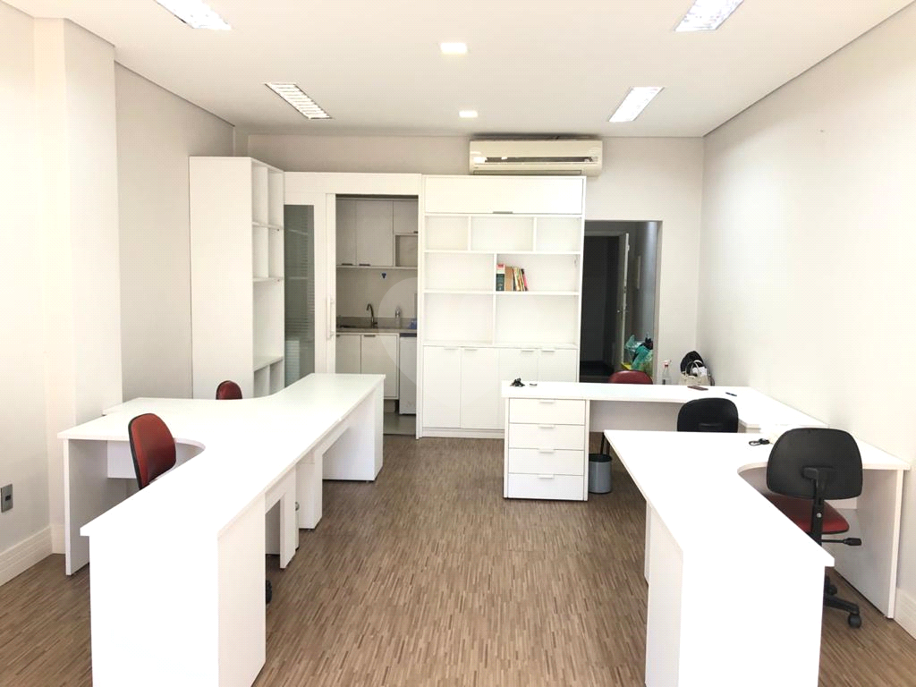 Sala Comercial no Bairro da Consolação 