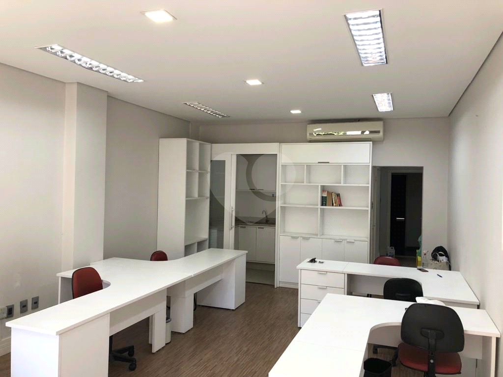 Sala Comercial no Bairro da Consolação 