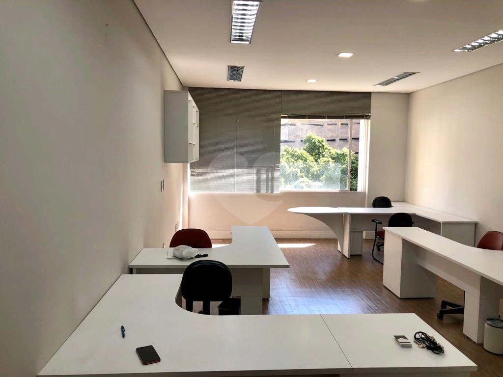 Sala Comercial no Bairro da Consolação 