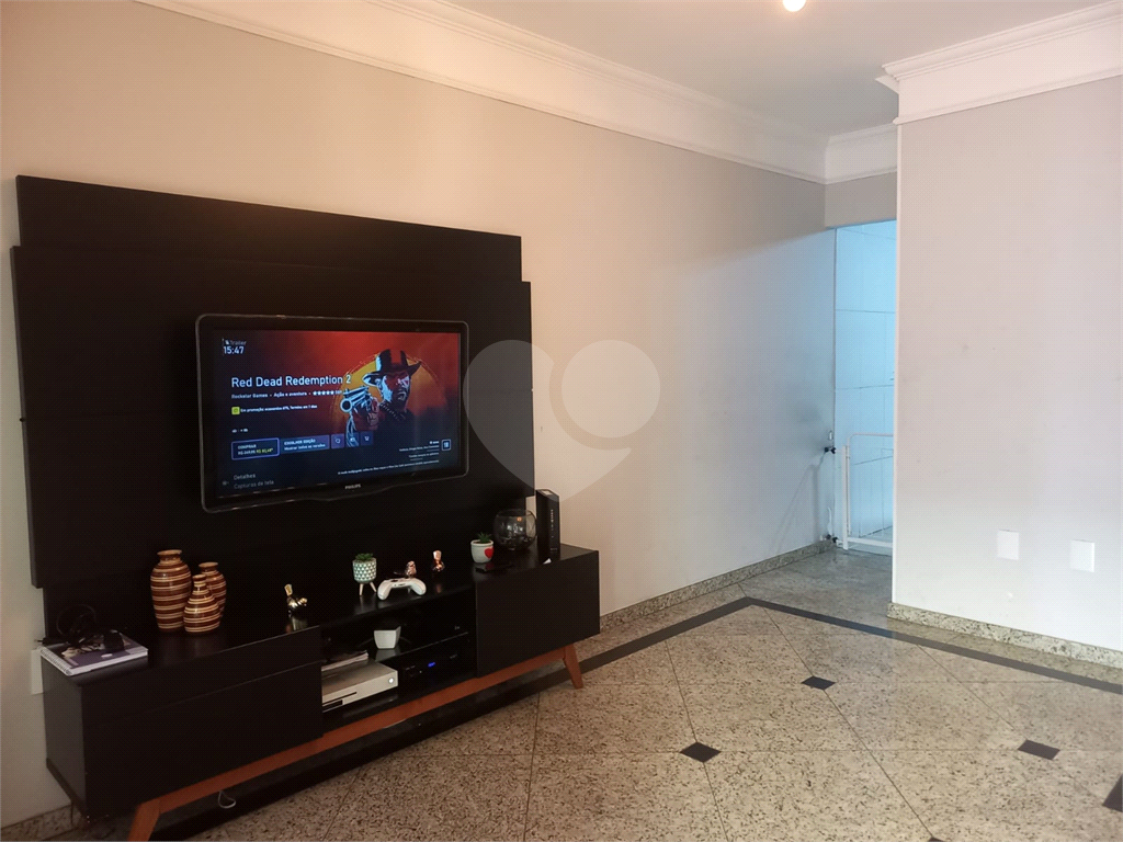 CONDOMÍNIO em VILA CARRÃO