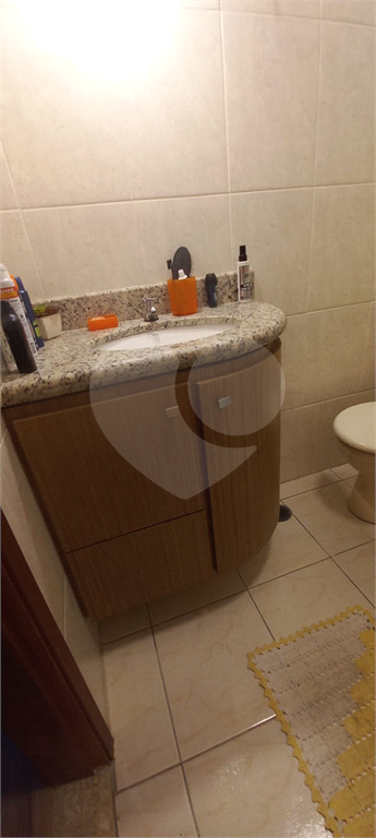 CONDOMÍNIO em VILA CARRÃO