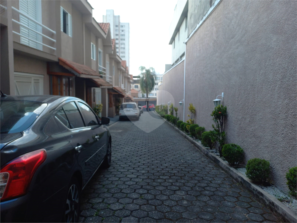 CONDOMÍNIO em VILA CARRÃO