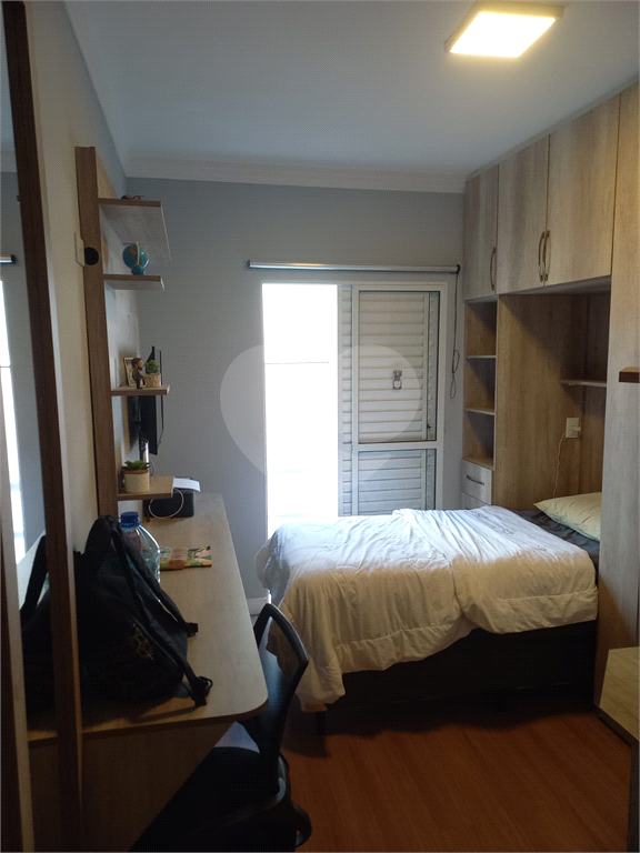 CONDOMÍNIO em VILA CARRÃO