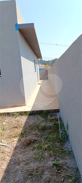 Casa à venda com 3 quartos, 90m² - Foto 2