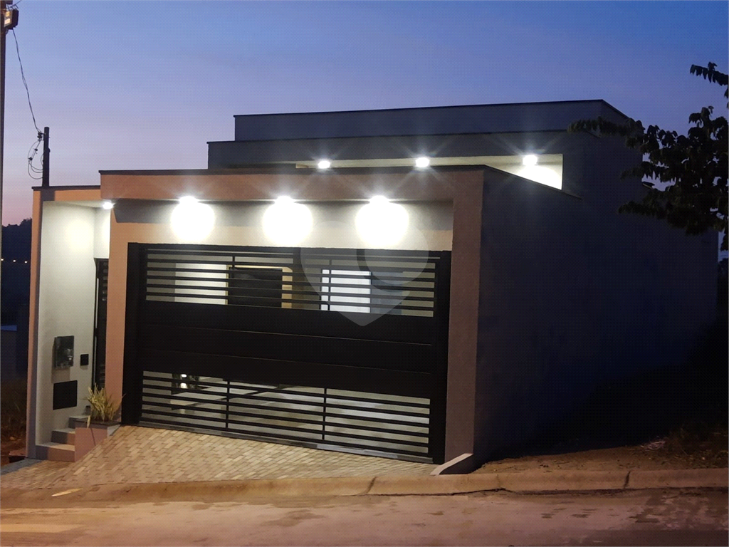 Linda casa térrea com 3 dormitórios a venda na cidade de Bragança Paulista -SP