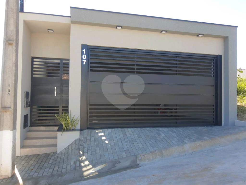Linda casa térrea com 3 dormitórios a venda na cidade de Bragança Paulista -SP