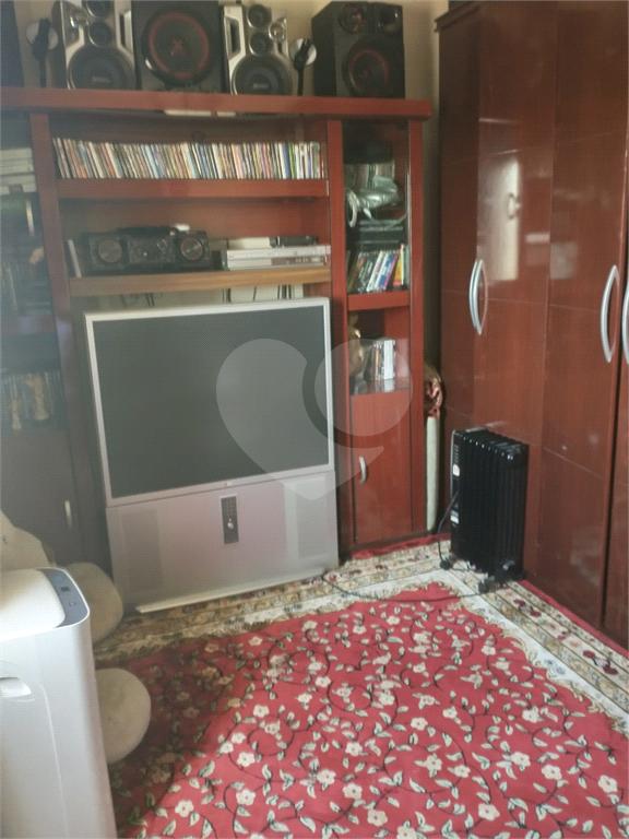 APARTAMENTO em VILA MILTON