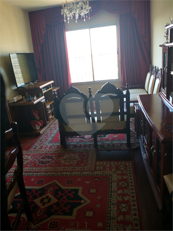 APARTAMENTO em VILA MILTON
