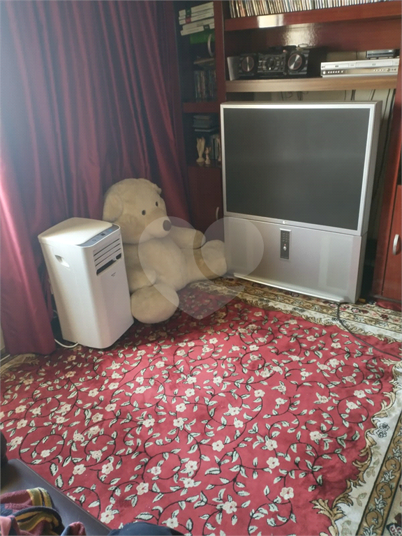 APARTAMENTO em VILA MILTON