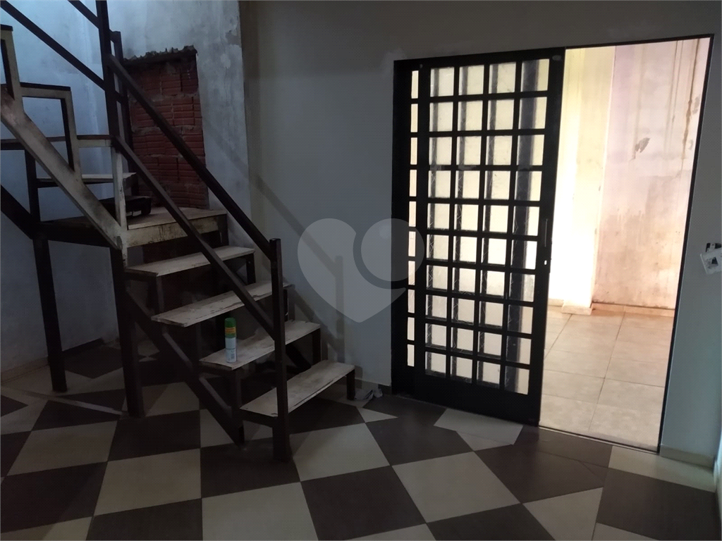 Casa à venda com 3 quartos, 213m² - Foto 3