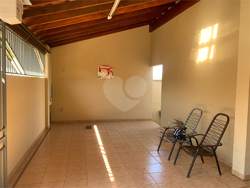 Casa à venda com 3 quartos, 275m² - Foto 2