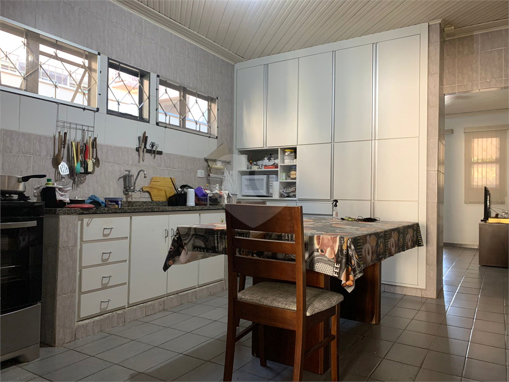 Casa à venda com 3 quartos, 275m² - Foto 16