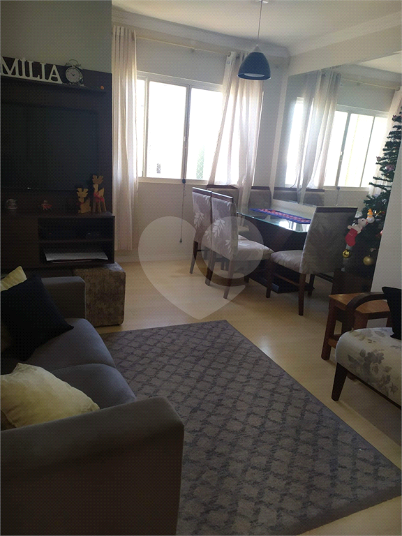 Apartamento à venda com 3 quartos, 64m² - Foto 2