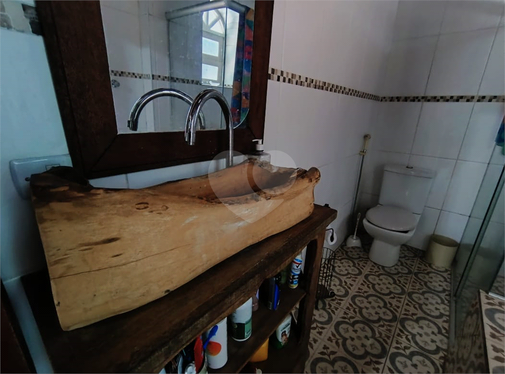 Excelente Sobrado em Condomínio Fechado 