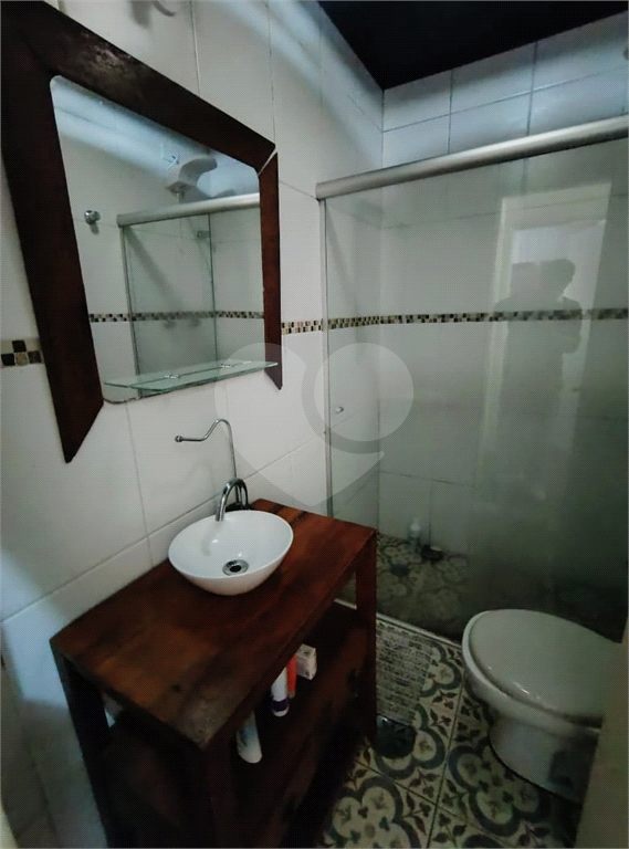 Excelente Sobrado em Condomínio Fechado 