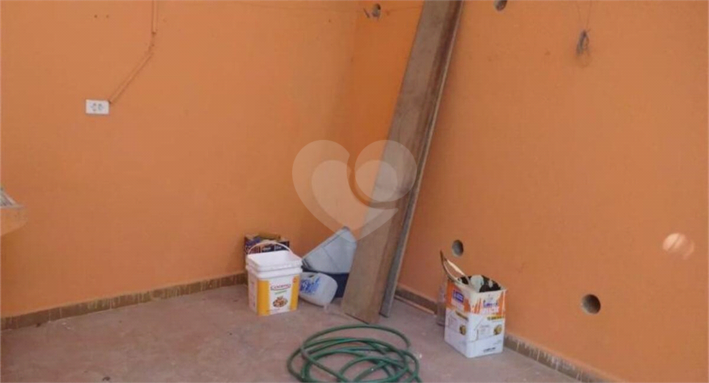 Casa à venda com 2 quartos, 80m² - Foto 14