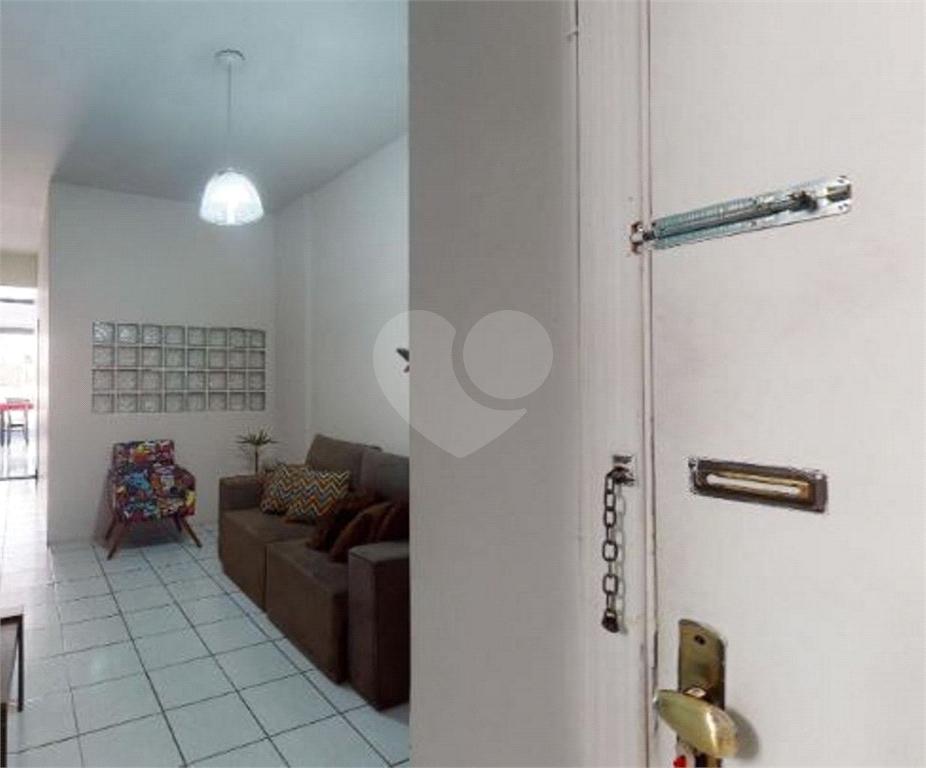 APARTAMENTO em BELA VISTA