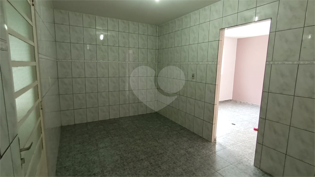 Casa à venda com 3 quartos, 100m² - Foto 8