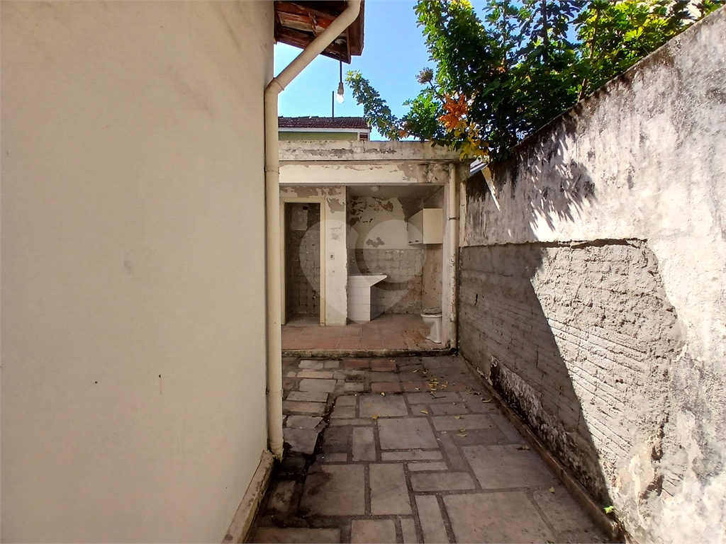 Casa comercial para venda a passos da Braz Leme