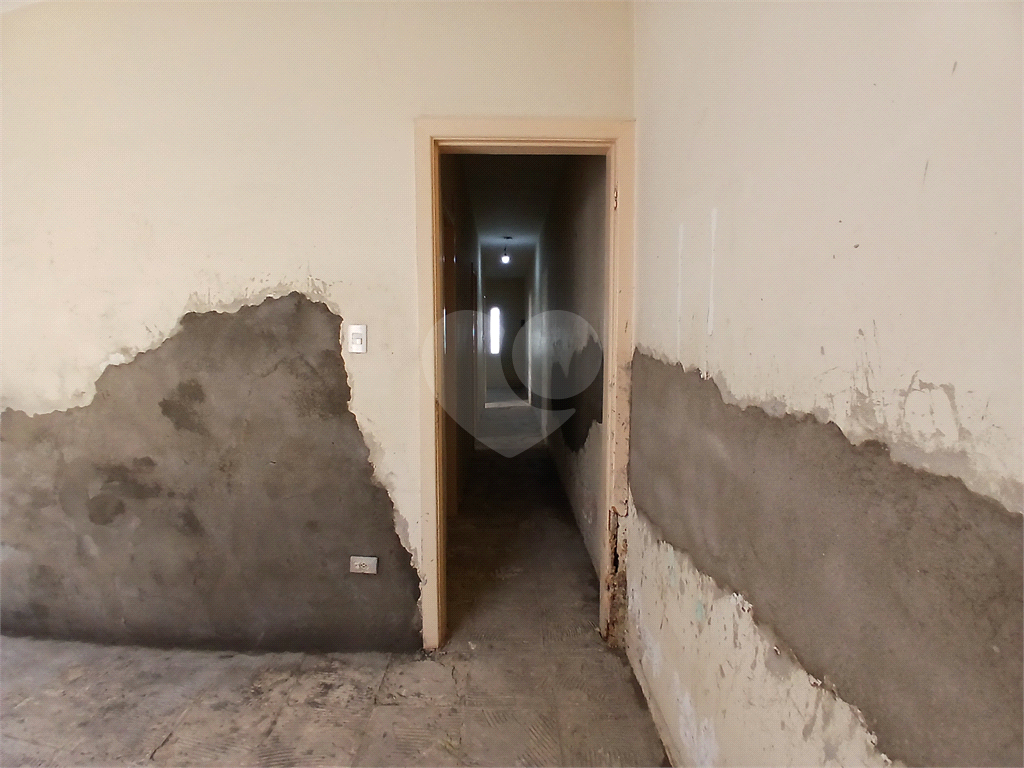 Casa comercial para venda a passos da Braz Leme
