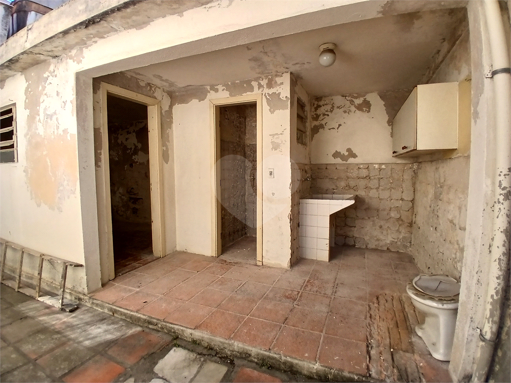 Casa comercial para venda a passos da Braz Leme