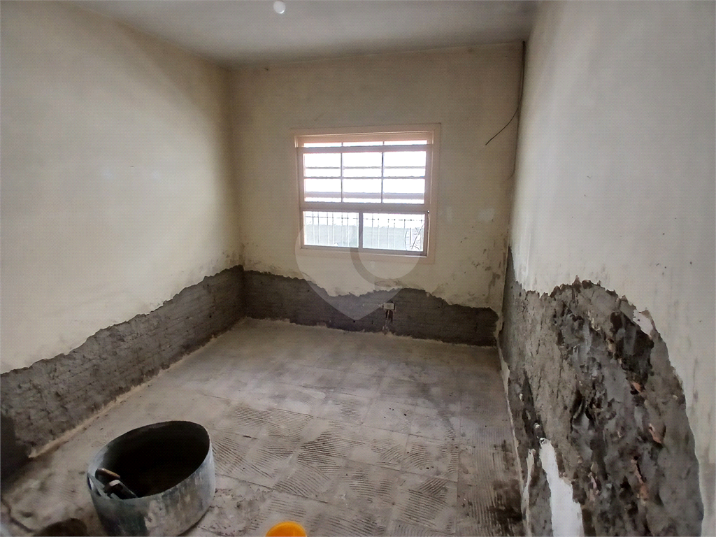 Casa comercial para venda a passos da Braz Leme