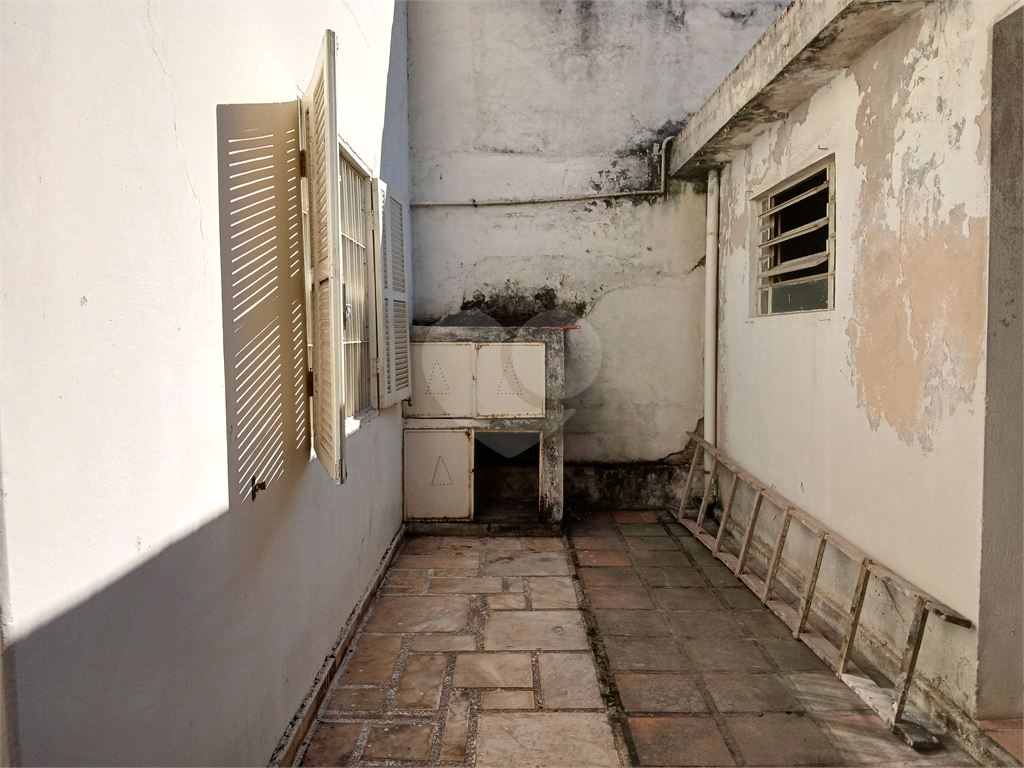 Casa comercial para venda a passos da Braz Leme