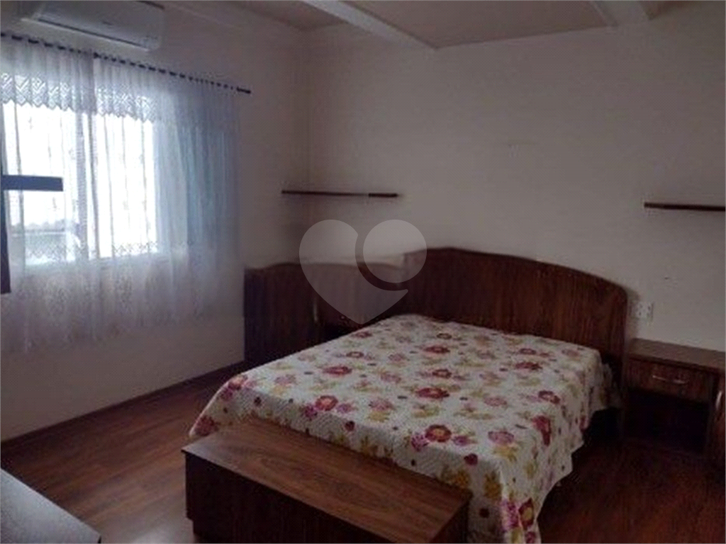 Casa de Condomínio à venda com 4 quartos, 482m² - Foto 20