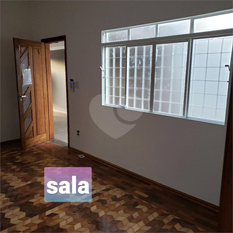 Casa à venda e aluguel com 3 quartos, 153m² - Foto 1