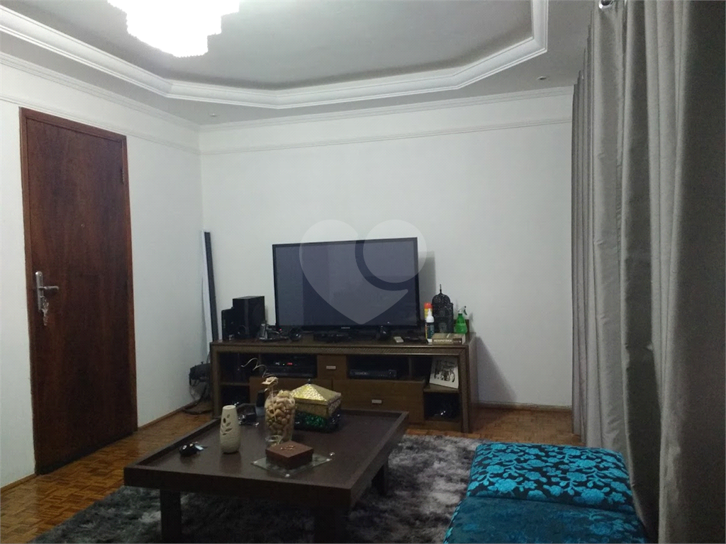 Apartamento à venda com 3 quartos, 138m² - Foto 2