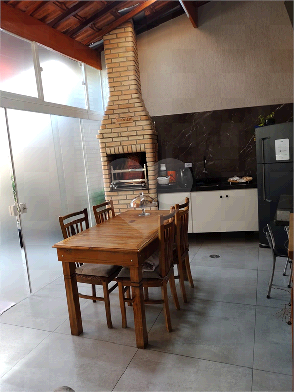 Casa 3 Dormitórios 2 Vagas - Jardim Tremembé