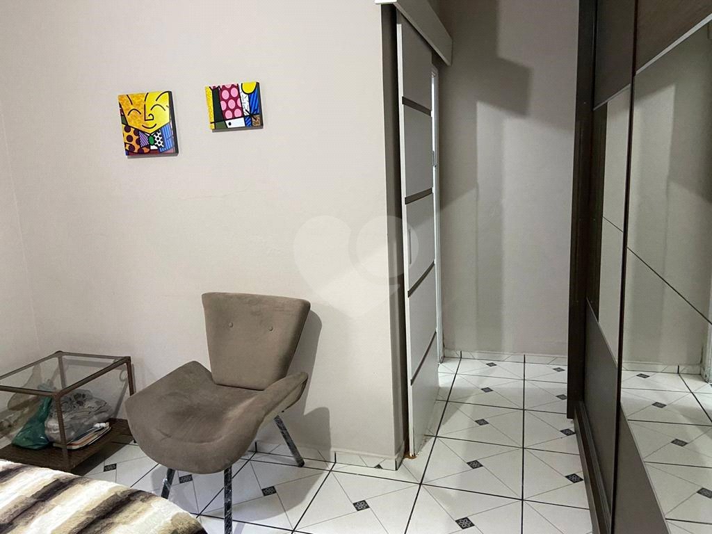 Linda casa térrea á venda com 3 dormitórios na cidade de Bragança Paulista-SP