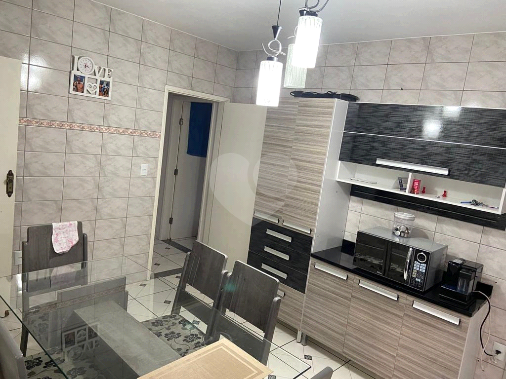 Linda casa térrea á venda com 3 dormitórios na cidade de Bragança Paulista-SP