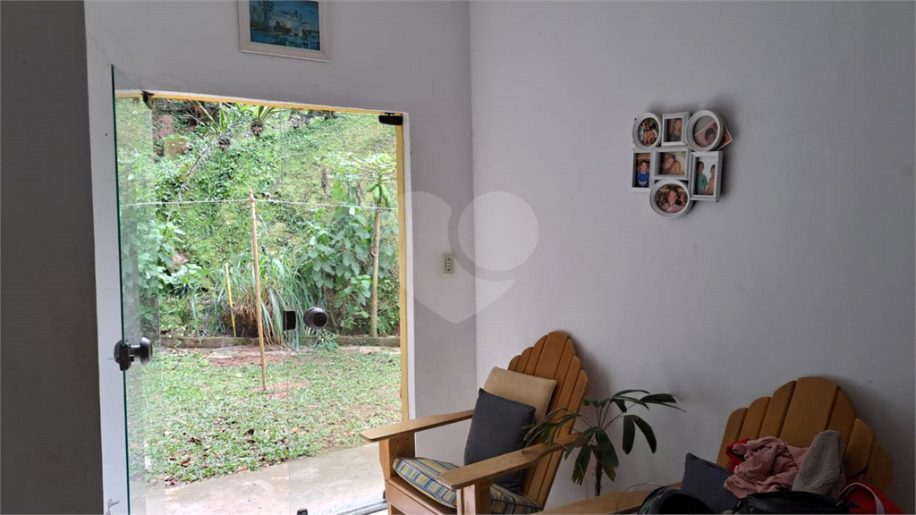 Casa de Condomínio à venda com 3 quartos, 325m² - Foto 14